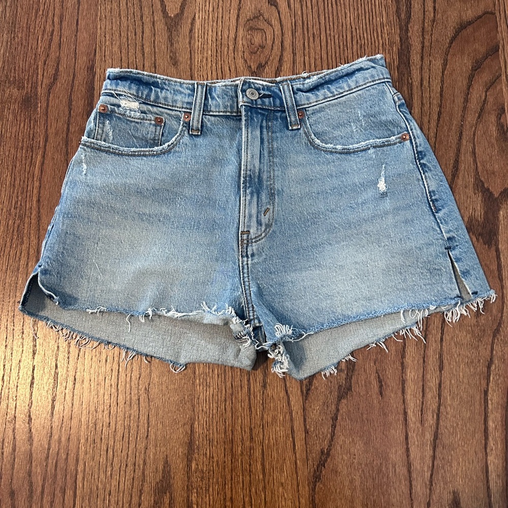 Abercrombie & Fitch jean shorts (curve love mom jeans)